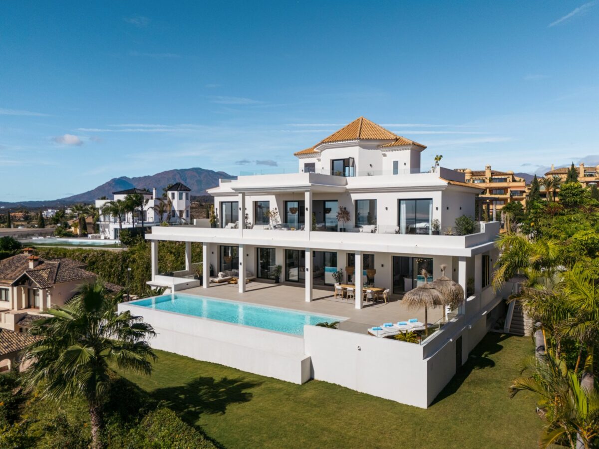 🏡✨ For Sale – Villa with Panoramic Views | Los Flamingos
