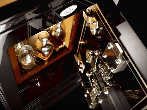 For sale 🔐 High-Security Luxury Safes – Vaults – Handcrafted in Germany