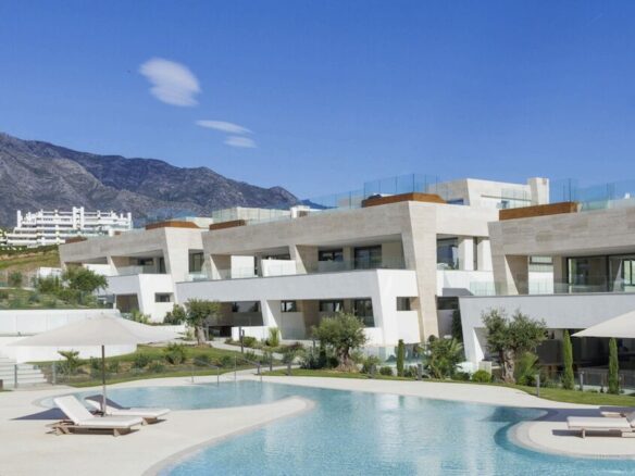For sale 🌴 Marbella Golden Mile | 3B Duplex Penthouse – Highest Quality & Secure 🌅