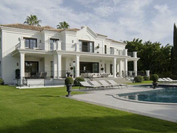 For Sale – Sierra Blanca 🏰 Elegant Villa 📍 Marbella Golden Mile, Marbella