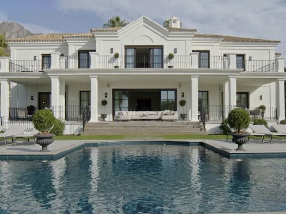 For Sale – Sierra Blanca 🏰 Elegant Villa 📍 Marbella Golden Mile, Marbella