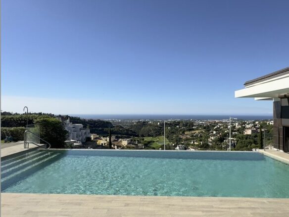 🏡 For Sale | Villa Alcuzcuz – La Reserva de Alcuzcuz, Benahavís – Panoramic Views – Gated