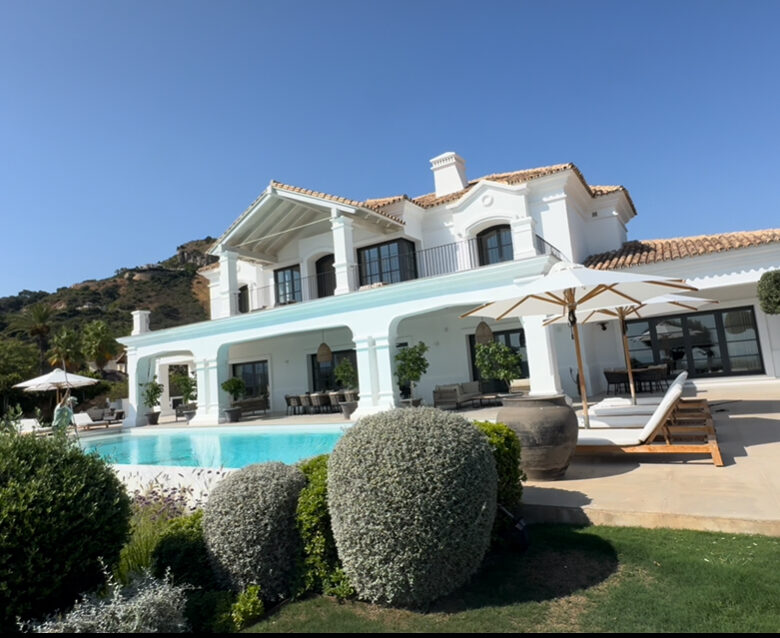 For sale 🏡 Marbella Club Golf Resort  Hilltop Mansion – 🌄 Panoramic Views – 🔑 Turnkey