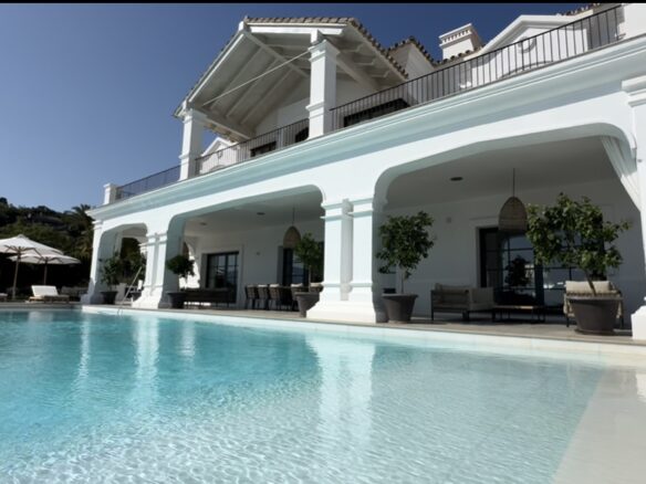 For sale 🏡 Marbella Club Golf Resort  Hilltop Mansion – 🌄 Panoramic Views – 🔑 Turnkey