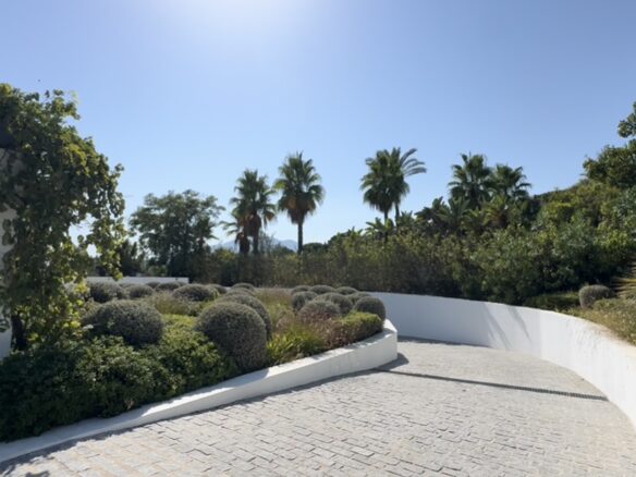 For sale 🏡 Marbella Club Golf Resort  Hilltop Mansion – 🌄 Panoramic Views – 🔑 Turnkey