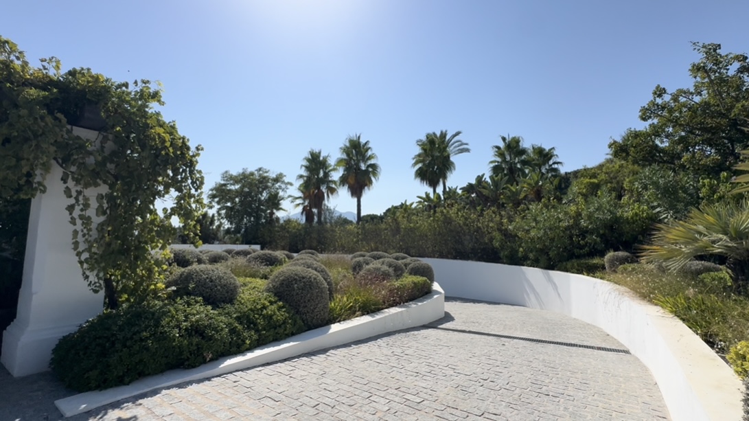Screenshot For sale π‘ Marbella Club Golf ResortΒ Hilltop Mansion β π Panoramic Views β π Turnkey