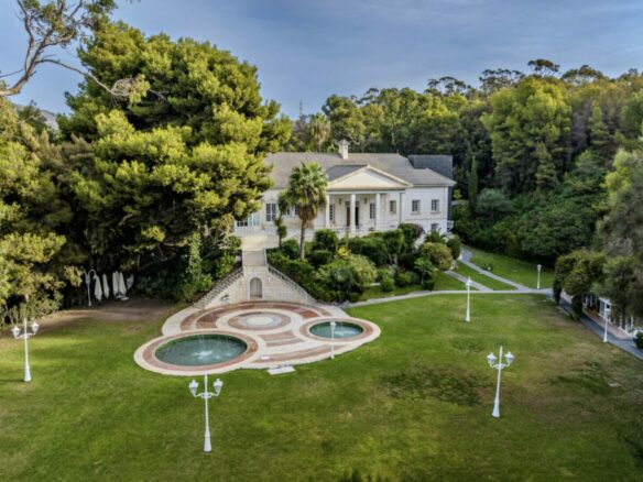 🏰 Palatial Mansion For Sale – Near Málaga City ✨