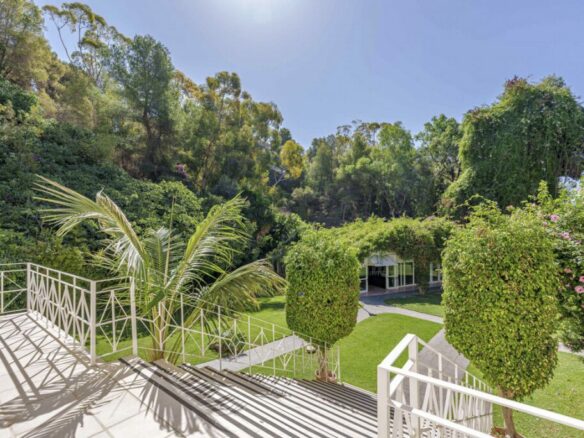 🏰 Palatial Mansion For Sale – Near Málaga City ✨