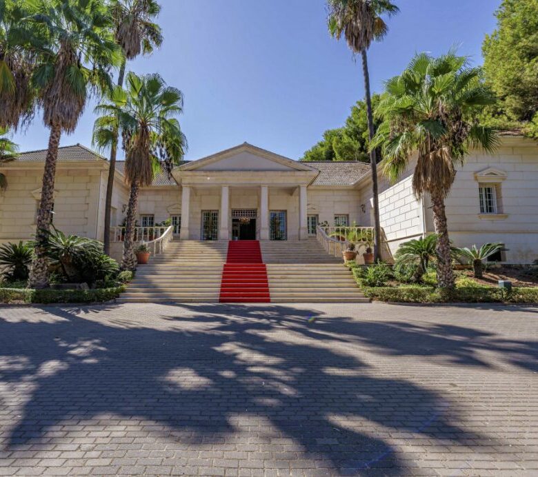 🏰 Palatial Mansion For Sale – Near Málaga City ✨