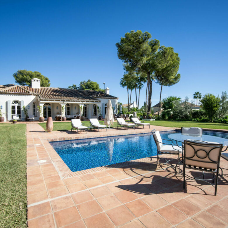 For sale 🏡 Beautiful  Andalusian-style stunning sea views 🔒 Gated community with 24/7 security 🛡️👮