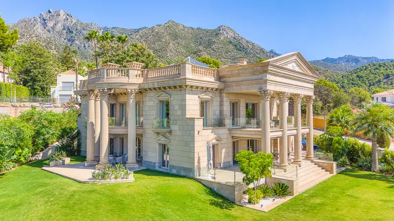 🏡 Luxury Mansion for Sale – Sierra Blanca, Marbella