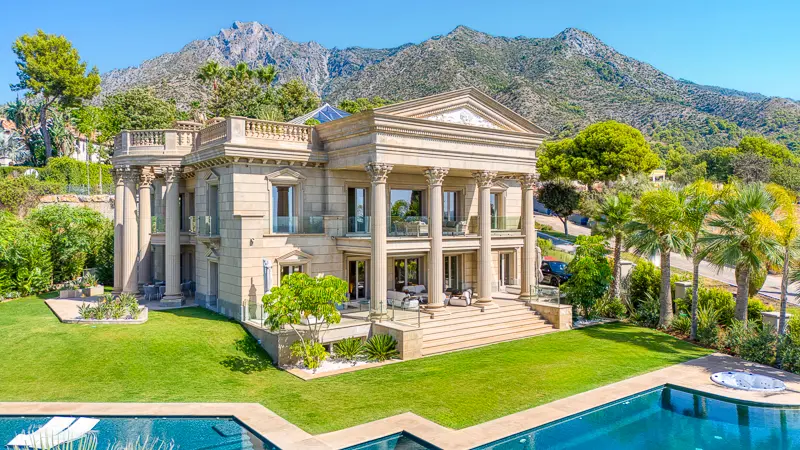 🏡 Luxury Mansion for Sale – Sierra Blanca, Marbella