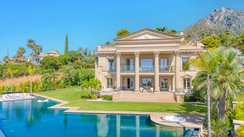 🏡 Luxury Mansion for Sale – Sierra Blanca, Marbella