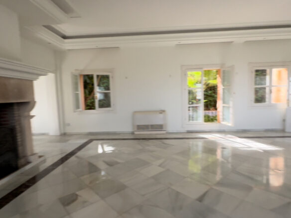 For sale – El Madroñal, Benahavís 🇪🇸 – Classic 7B Hilltop Villa with Panoramic Views 🌊⛰️