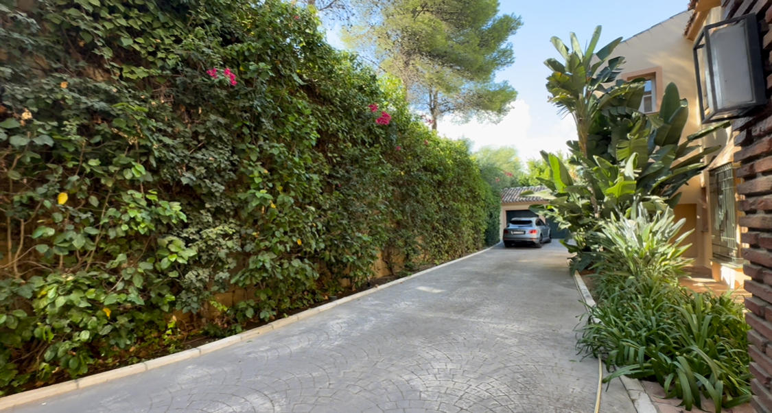 for-sale-el-madronal-benahavis-classic-7-bedroom-hilltop-villa-with-panoramic-views_3135 For sale – El Madroñal, Benahavís 🇪🇸 – Classic 7B Hilltop Villa with Panoramic Views 🌊⛰️