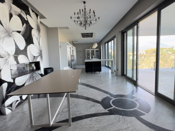 For sale – El Madroñal, Benahavís 🇪🇸 – Classic 7B Hilltop Villa with Panoramic Views 🌊⛰️