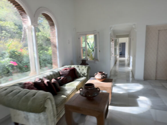 For sale – El Madroñal, Benahavís 🇪🇸 – Classic 7B Hilltop Villa with Panoramic Views 🌊⛰️