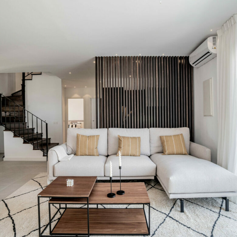 For Sale: Stunning 3-Bedroom Duplex in Aloha 🏡☀️