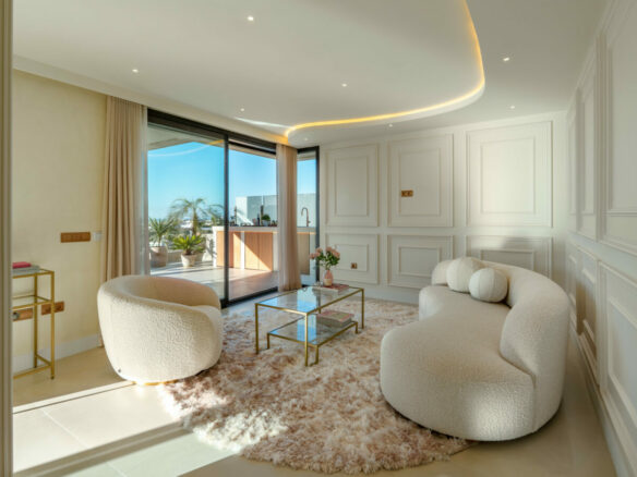 For sale 🌅 Stunning Modern Apartment with Panoramic Sea Views – La Cerquilla, Nueva Andalucía