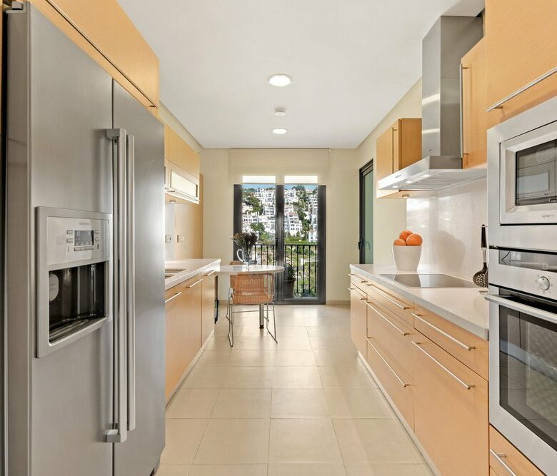 FOR SALE 🇪🇸🇬🇧 – Luxury 3-Bedroom Penthouse with Panoramic Sea Views | La Quinta, Benahavís 🇪🇸