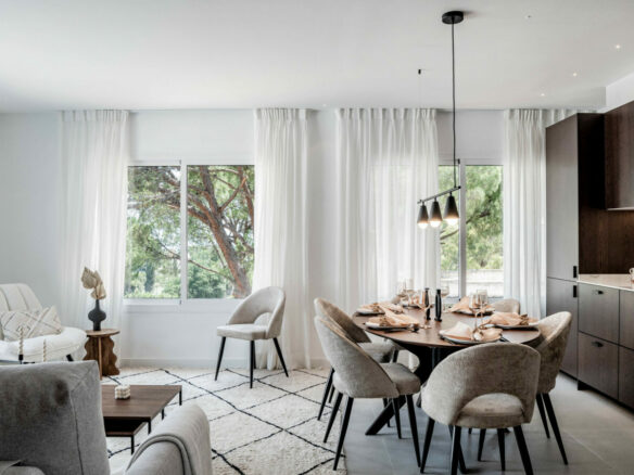 For Sale: Stunning 3-Bedroom Duplex in Aloha 🏡☀️