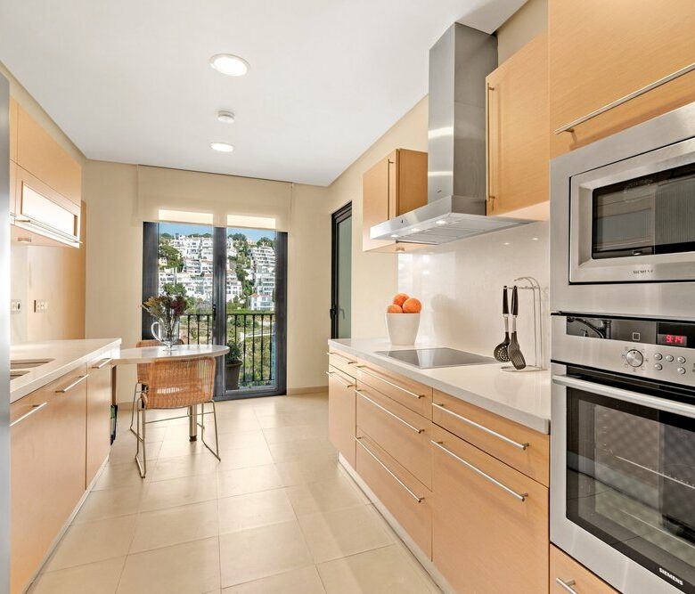 FOR SALE 🇪🇸🇬🇧 – Luxury 3-Bedroom Penthouse with Panoramic Sea Views | La Quinta, Benahavís 🇪🇸