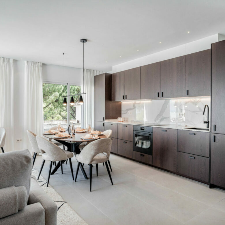 For Sale: Stunning 3-Bedroom Duplex in Aloha 🏡☀️