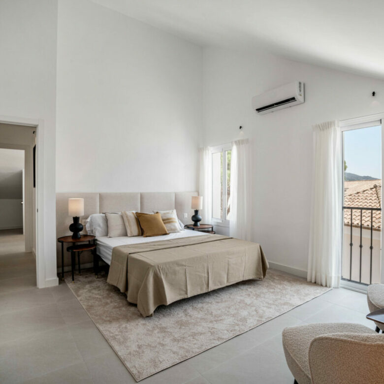 For Sale: Stunning 3-Bedroom Duplex in Aloha 🏡☀️