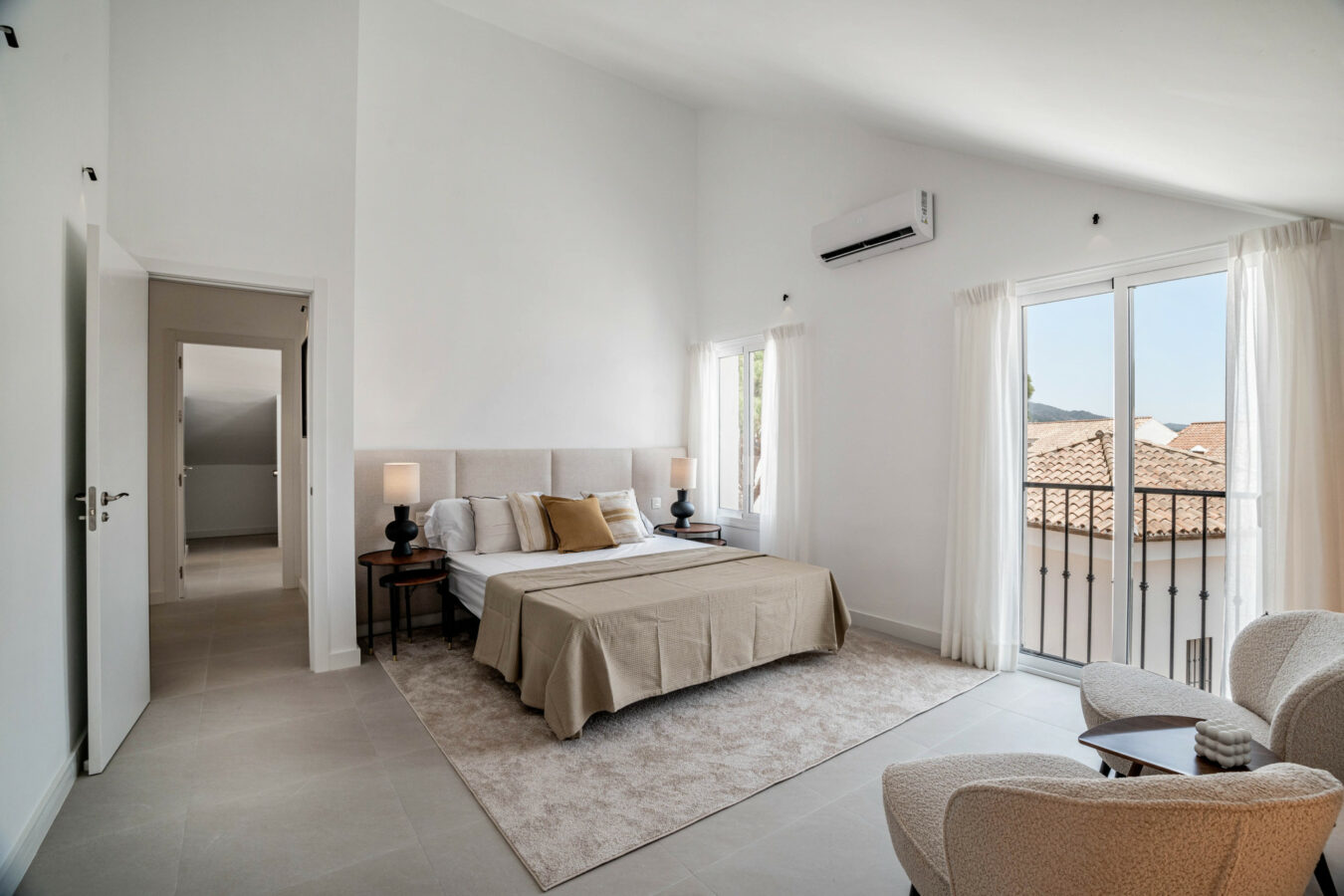 For Sale: Stunning 3-Bedroom Duplex in Aloha 🏡☀️