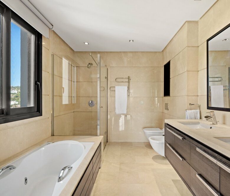 FOR SALE 🇪🇸🇬🇧 – Luxury 3-Bedroom Penthouse with Panoramic Sea Views | La Quinta, Benahavís 🇪🇸