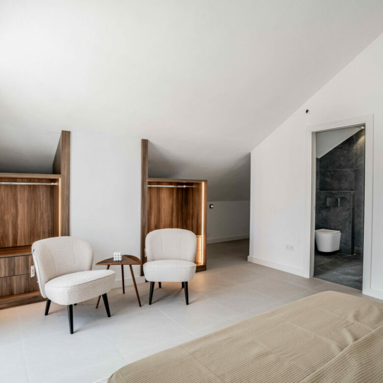 For Sale: Stunning 3-Bedroom Duplex in Aloha 🏡☀️