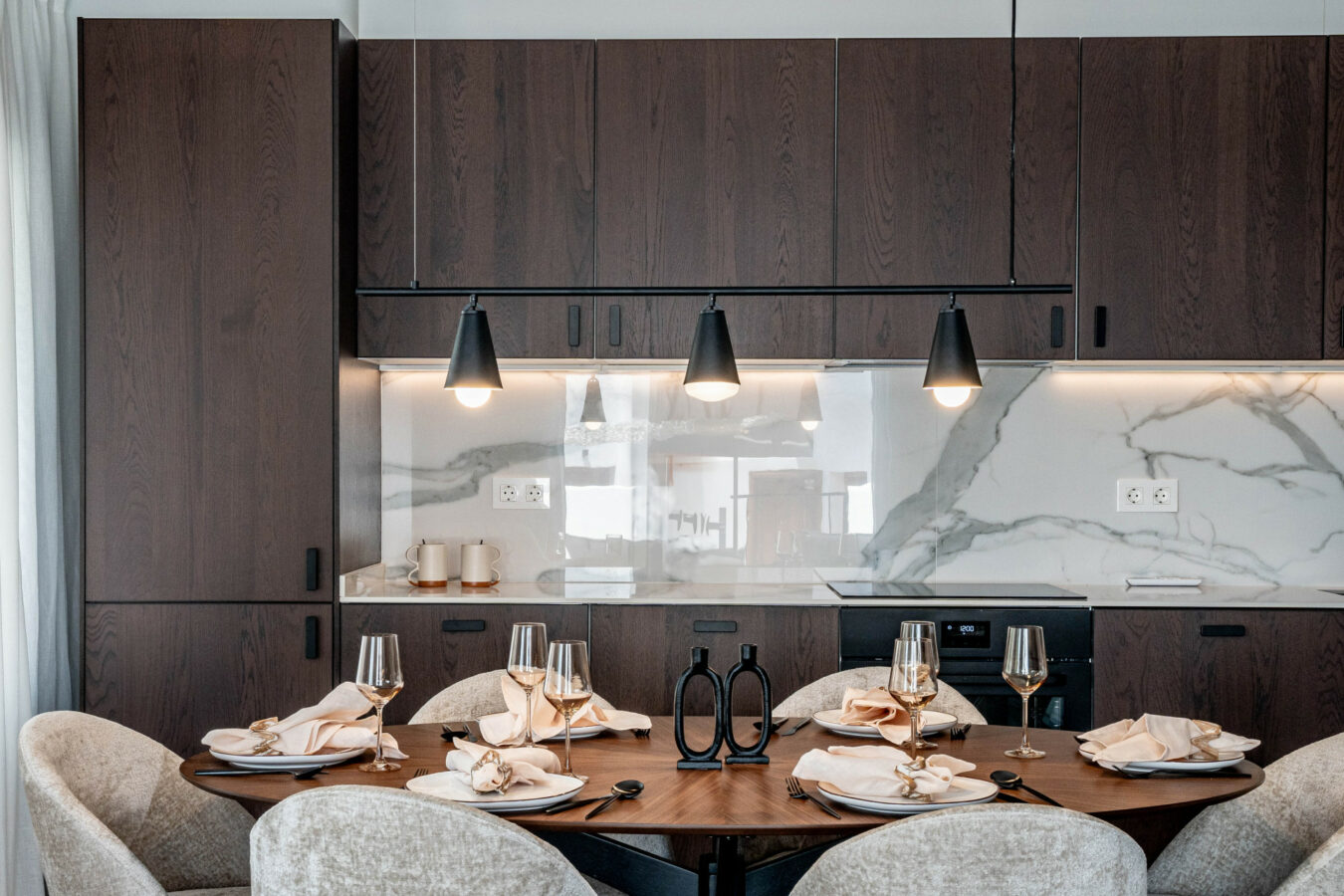 For Sale: Stunning 3-Bedroom Duplex in Aloha 🏡☀️