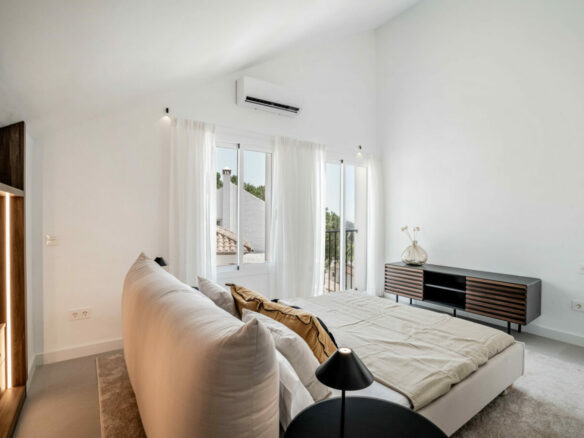For Sale: Stunning 3-Bedroom Duplex in Aloha 🏡☀️