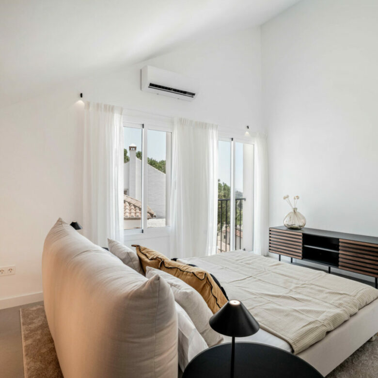 For Sale: Stunning 3-Bedroom Duplex in Aloha 🏡☀️
