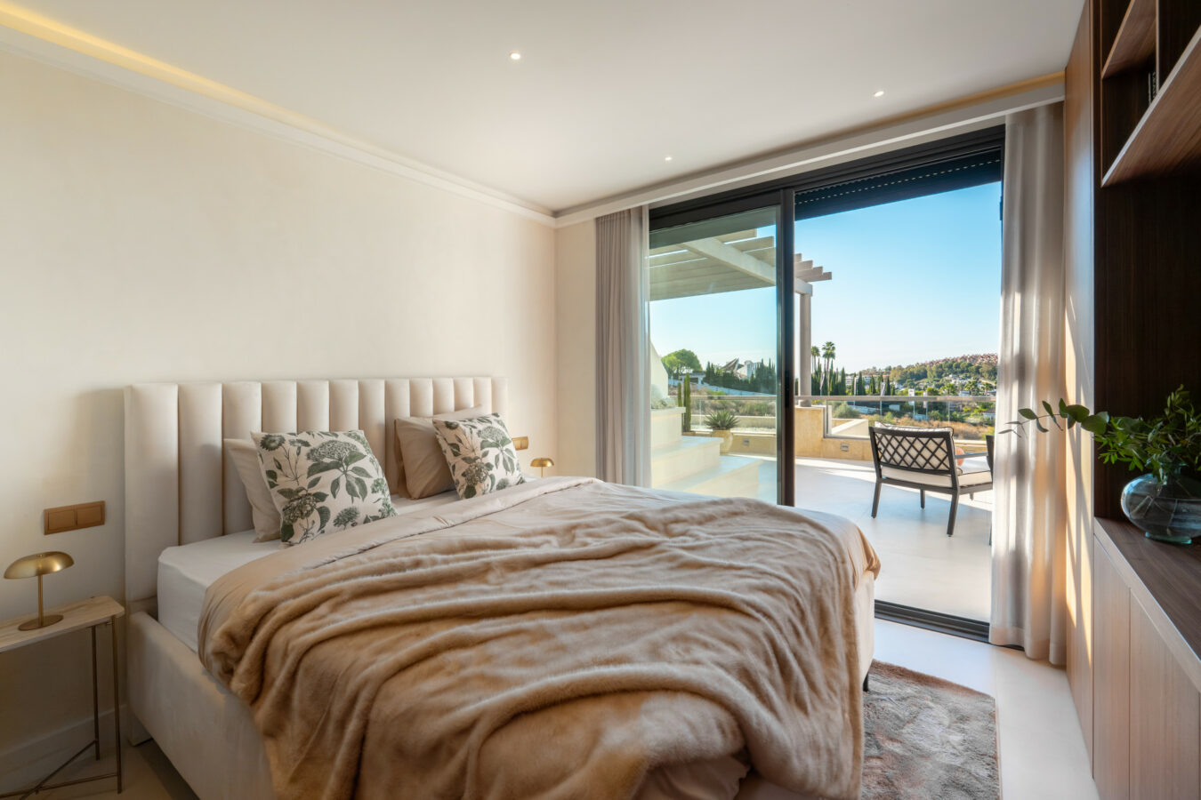 297af737-dd0c-4aa7-87be-cddcd8fe98fe For sale 🌅 Stunning Modern Apartment with Panoramic Sea Views – La Cerquilla, Nueva Andalucía