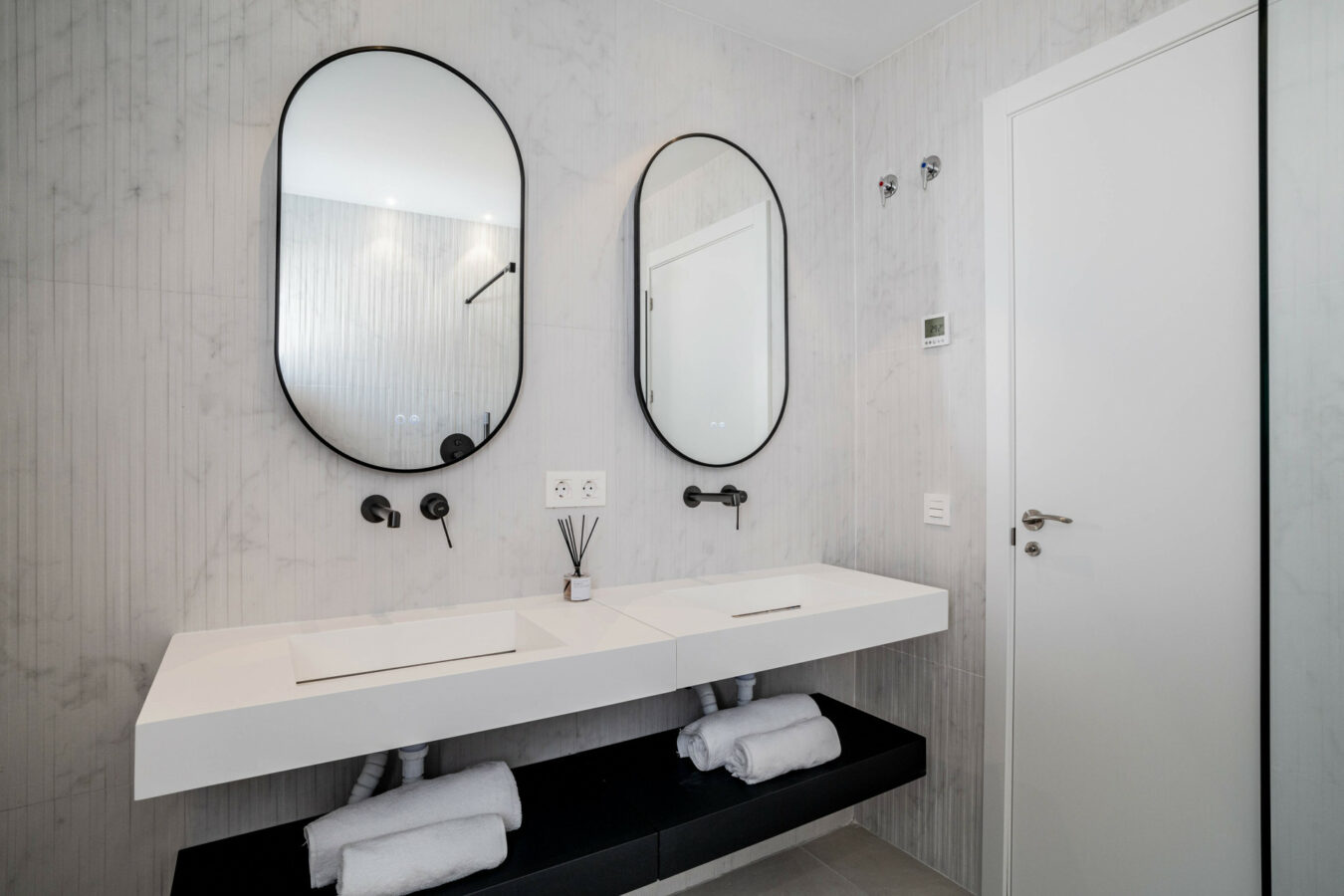 For Sale: Stunning 3-Bedroom Duplex in Aloha 🏡☀️