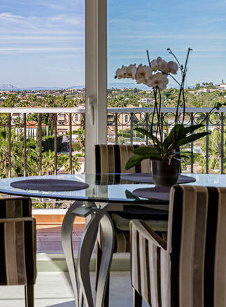 FOR SALE – 2-Bedroom Penthouse with Panoramic Views 🌅🏖️ Las Tortugas Nueva Andalucia