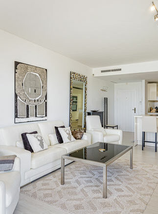 FOR SALE – 2-Bedroom Penthouse with Panoramic Views 🌅🏖️ Las Tortugas Nueva Andalucia