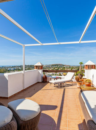 FOR SALE – 2-Bedroom Penthouse with Panoramic Views 🌅🏖️ Las Tortugas Nueva Andalucia