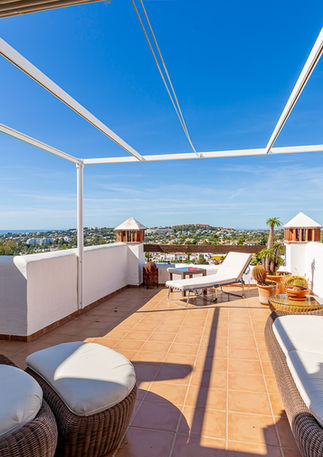 FOR SALE – 2-Bedroom Penthouse with Panoramic Views 🌅🏖️ Las Tortugas Nueva Andalucia