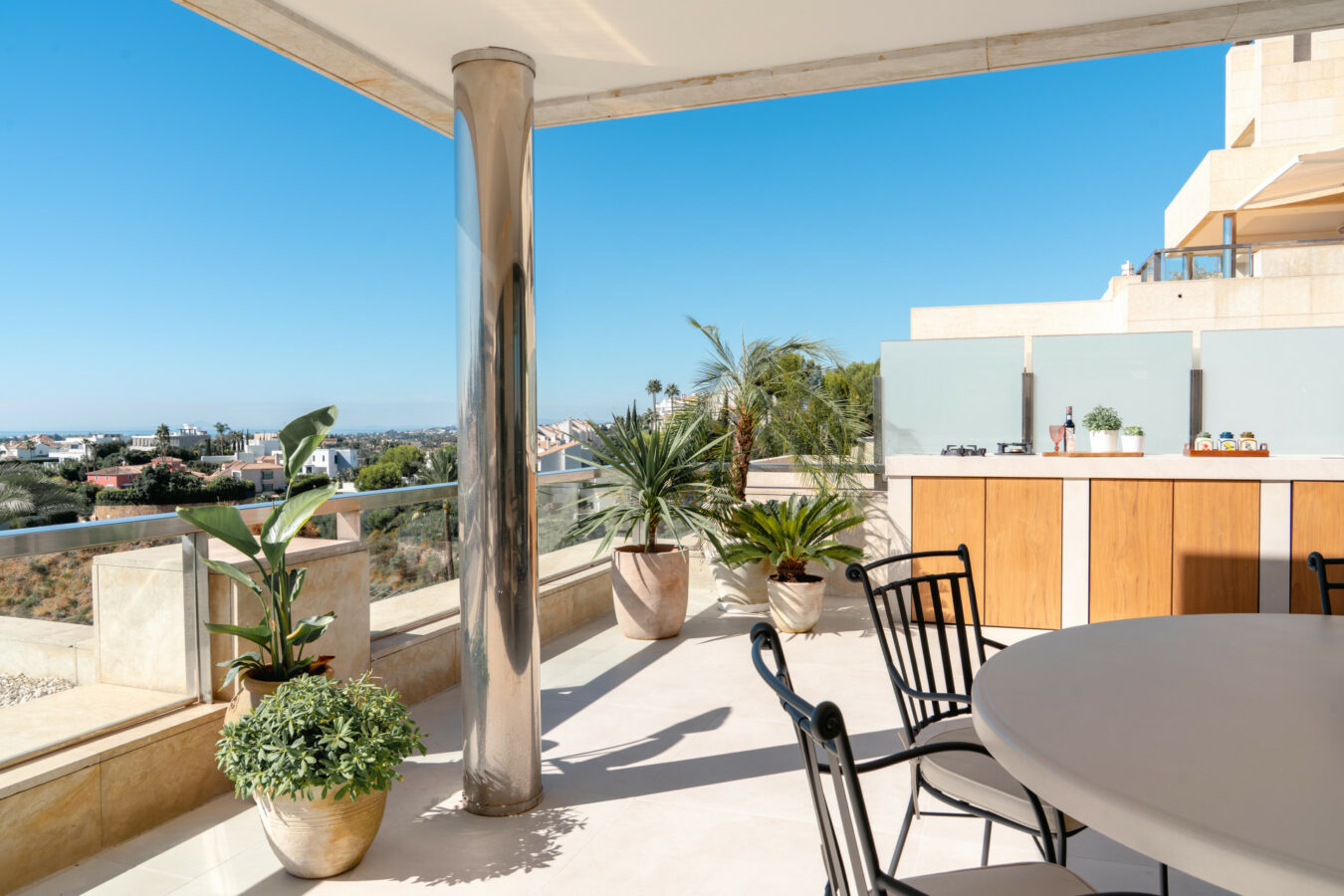 8707d884-d8d6-4619-b5c4-3eef63a53607 For sale 🌅 Stunning Modern Apartment with Panoramic Sea Views – La Cerquilla, Nueva Andalucía