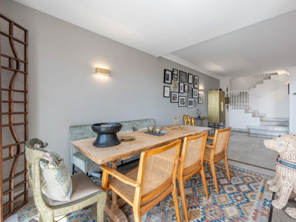 For sale 🏠 Renovated Duplex with Panoramic Sea Views in La Quinta, Benahavís 🌊