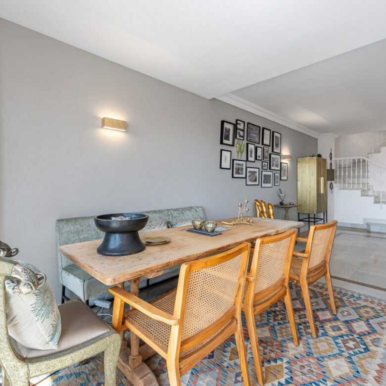 For sale 🏠 Renovated Duplex with Panoramic Sea Views in La Quinta, Benahavís 🌊