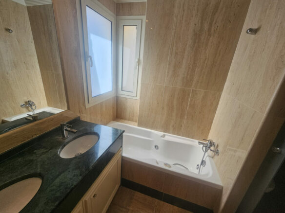 For sale 3B Penthouse 📍 Condado de Sierra Blanca, Marbella 🏡