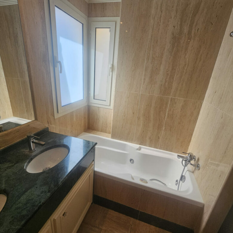 For sale 3B Penthouse 📍 Condado de Sierra Blanca, Marbella 🏡