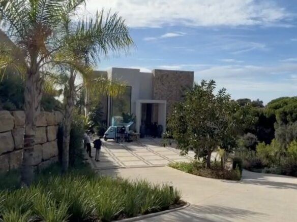Marbella Hill Club  2 x  Modern Dream Homes for Sale 💫 Sea view – Gated  🇪🇸