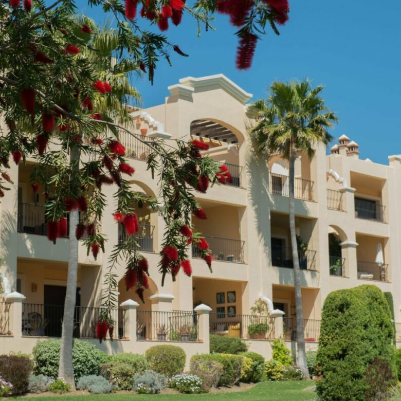 FOR SALE 🇪🇸🇬🇧 – Luxury 3-Bedroom Penthouse with Panoramic Sea Views | La Quinta, Benahavís 🇪🇸