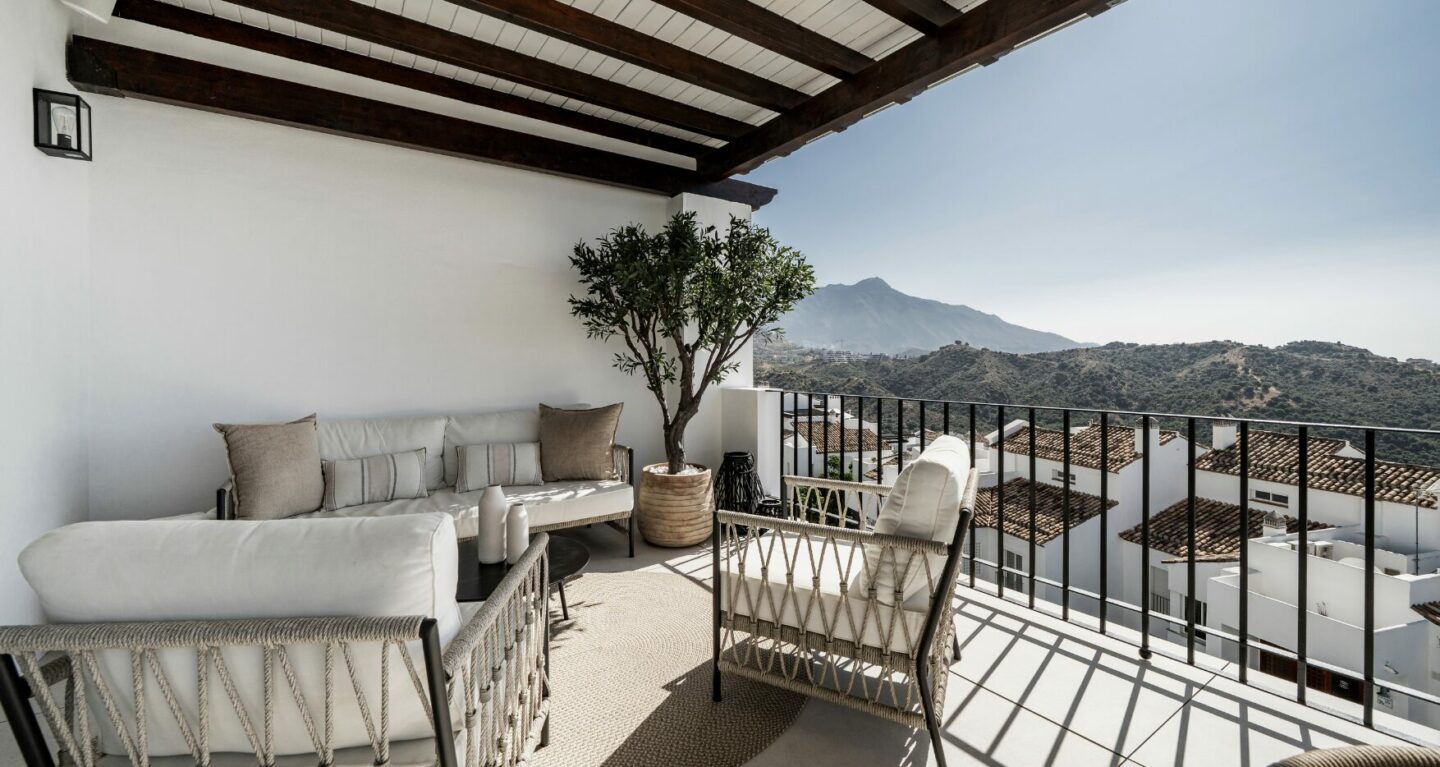 🏷️ For Sale – 3B Mediterranean Penthouse 🌊✨ Turnkey – Sea views 🇪🇸