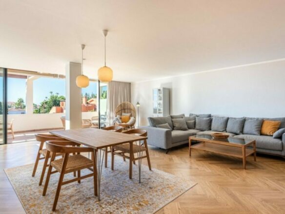 For sale 🌟 Middle Floor Apartment | Les Belvederes, Nueva Andalucía