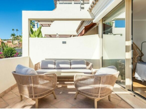 For sale 🌟 Middle Floor Apartment | Les Belvederes, Nueva Andalucía